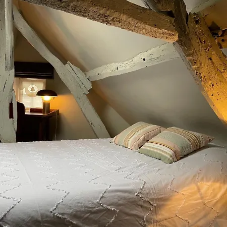 Апартаменты La Maison St Jean *