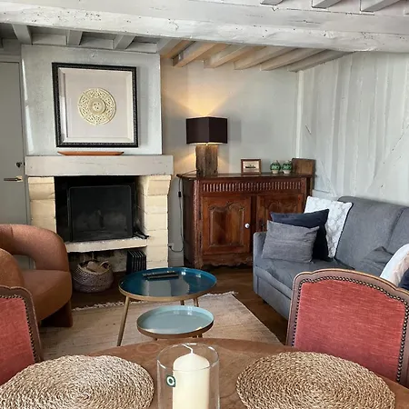 La Maison St Jean 아파트 *