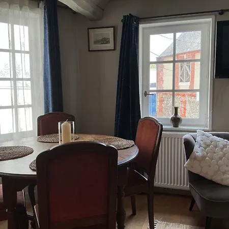 La Maison St Jean 아파트