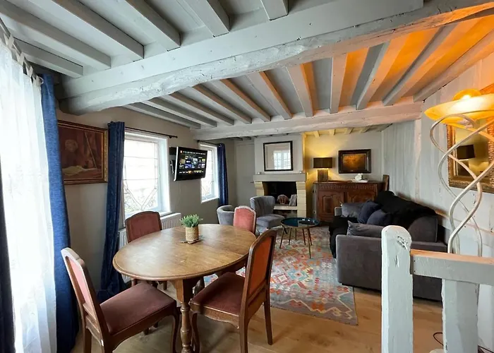 Апартаменты La Maison St Jean *